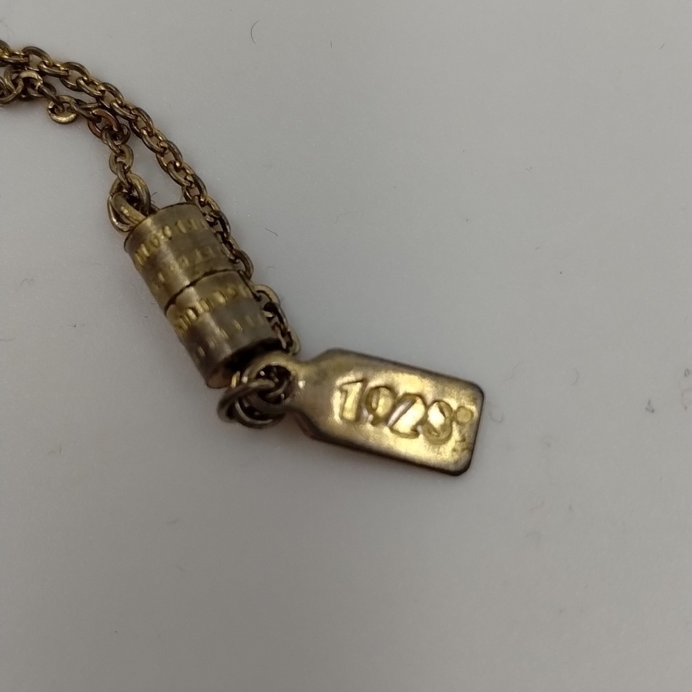 1928 Vintage Rose Dainty Necklace - Yellow Gold 8" - Picture 4 of 5